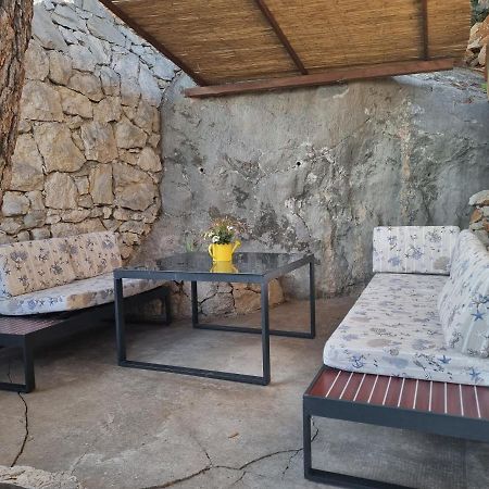 Cottage Holiday Home Omiš Exteriör bild
