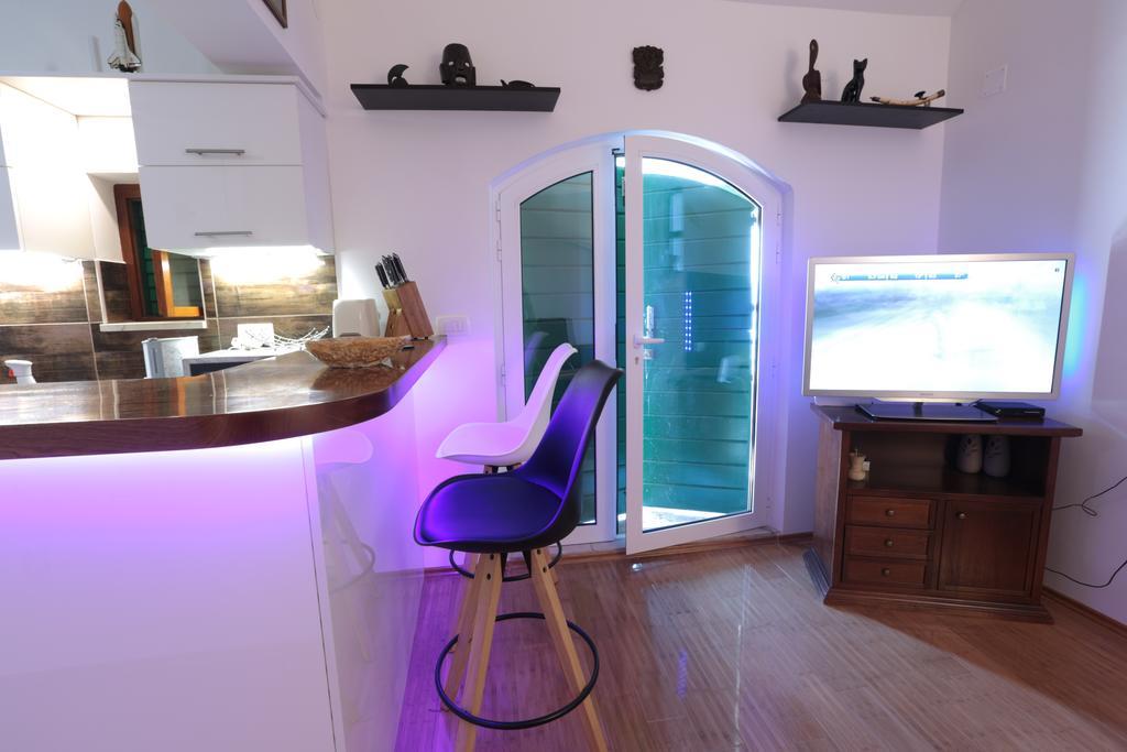 Cottage Holiday Home Omiš Exteriör bild