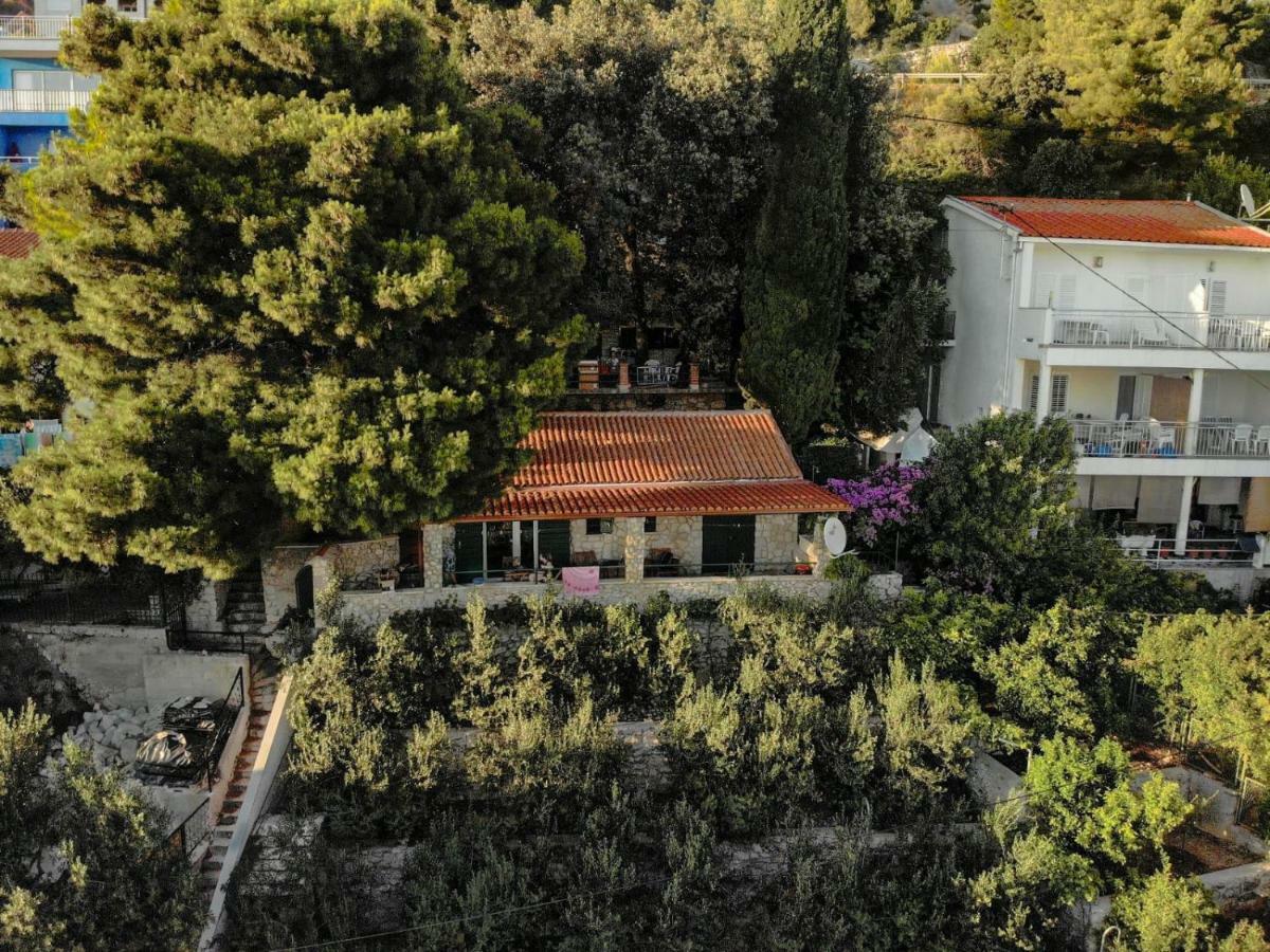 Cottage Holiday Home Omiš Exteriör bild